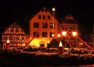 Glühwein, Historie und Kerzenschein