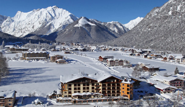 Tiroler Alpen: Winterspaß für Groß und Klein