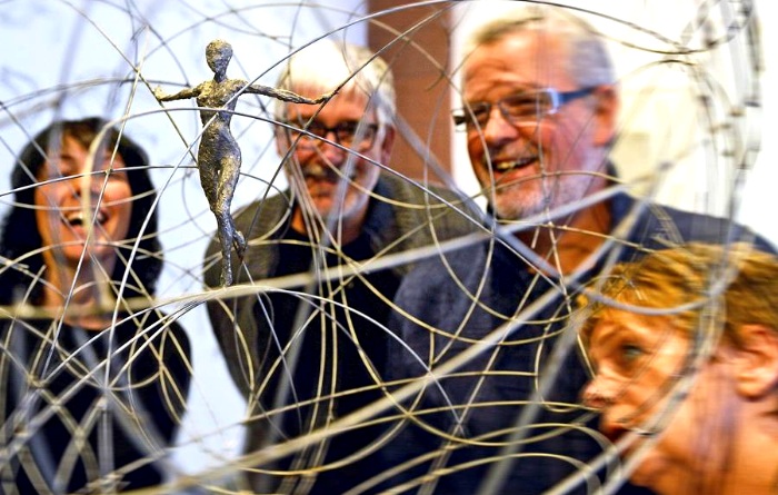 Ganz schön auf Draht. Kultur und Geschichte in Altena: vom Drahtmuseum bis zur mittelalterlichen Burg Ganz schön auf Draht. Kultur und Geschichte in Altena: vom Drahtmuseum bis zur mittelalterlichen Burg