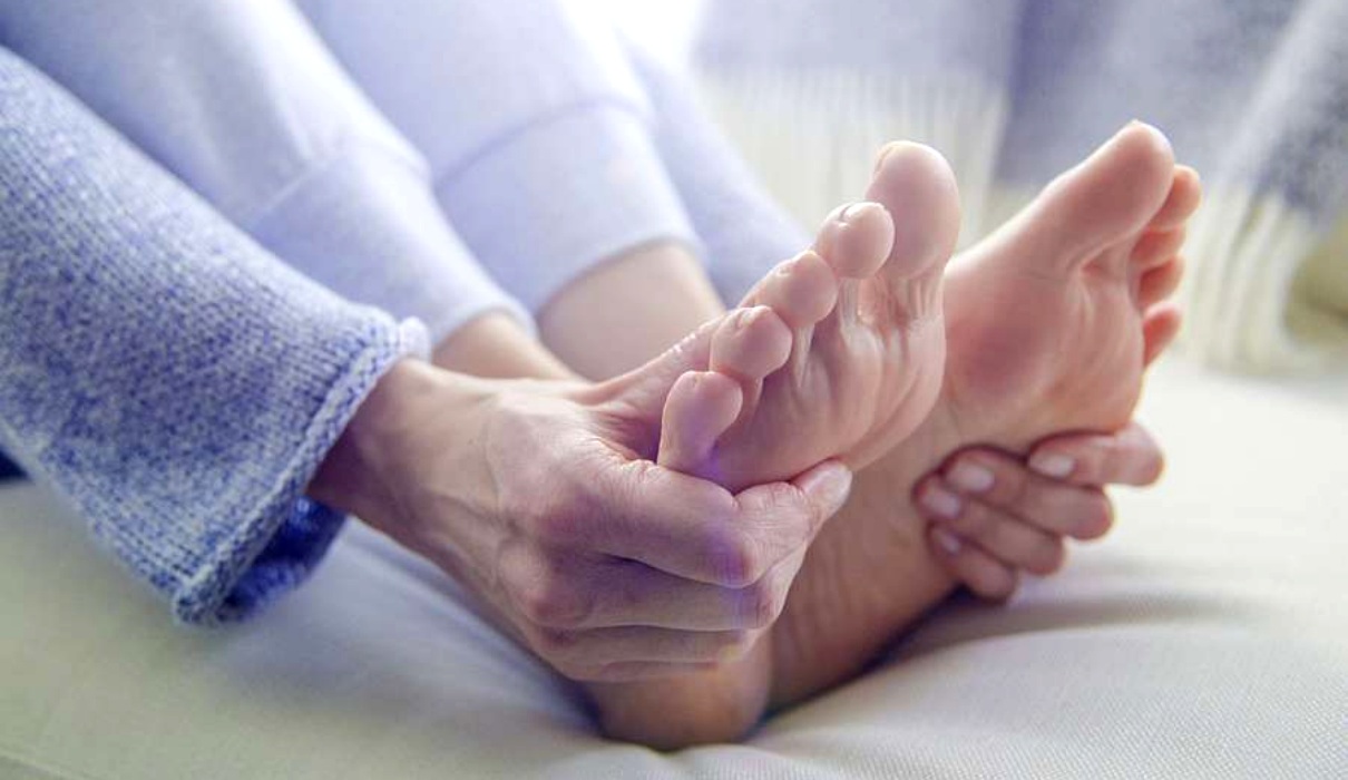 Nervenschäden bei Diabetes rechtzeitig erkennen. Experten warnen: Neuropathien bleiben oft zu lange unbehandelt. Nervenschäden bei Diabetes rechtzeitig erkennen. Experten warnen: Neuropathien bleiben oft zu lange unbehandelt.