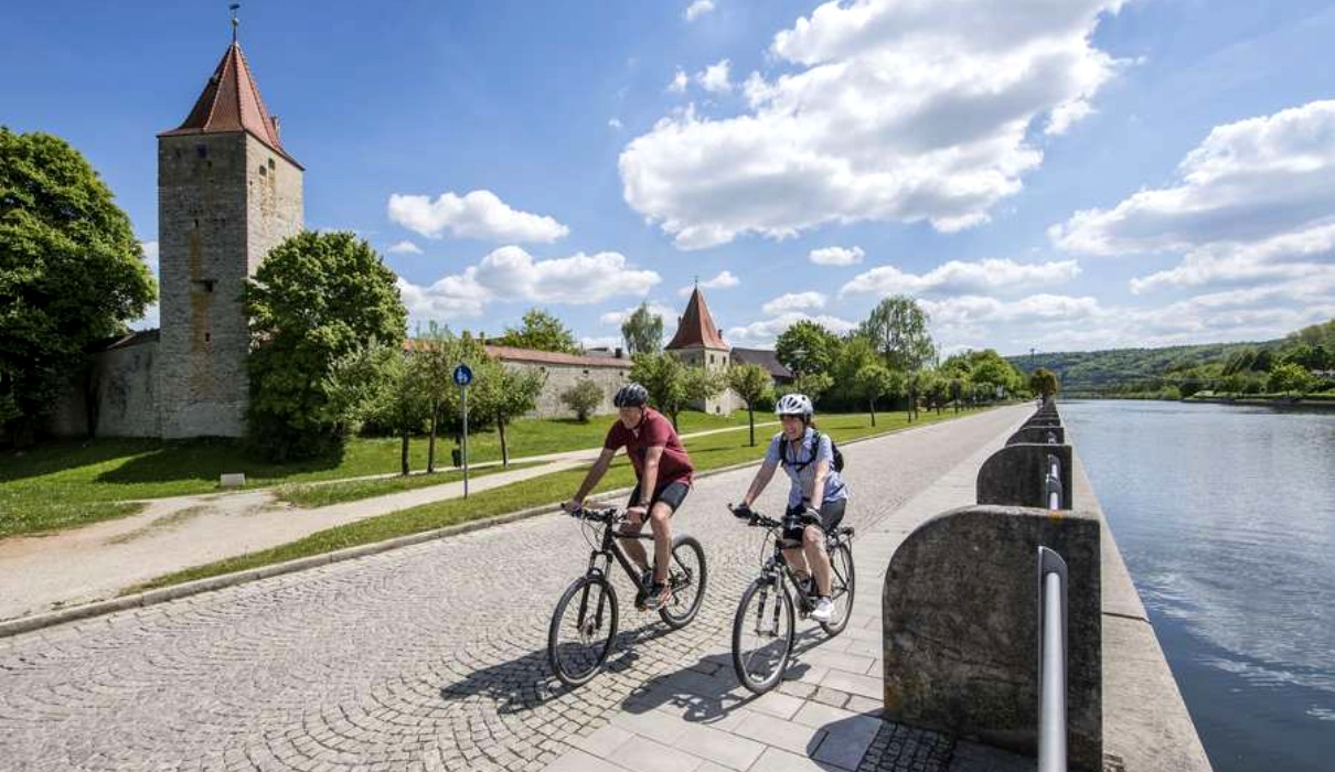 Mit dem Rad an Flüssen und Seen entlang