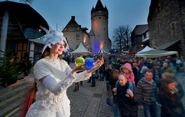 Winterzauber auf der Burg Winterzauber auf der Burg